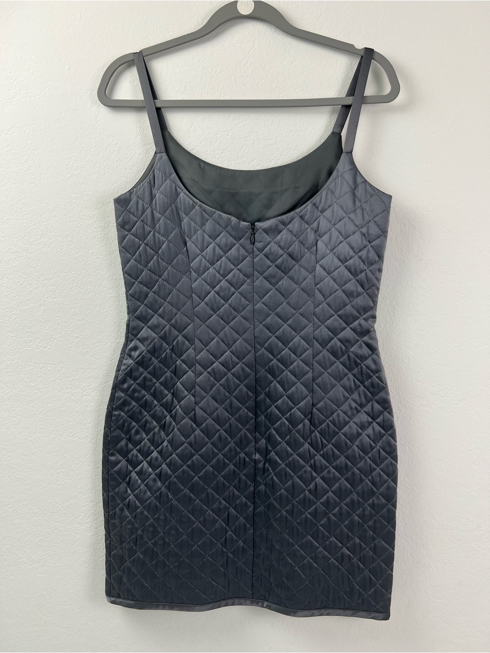 Elizabeth Wayman New York Gray Silk Quilted Sundress - Picture 2 of 16